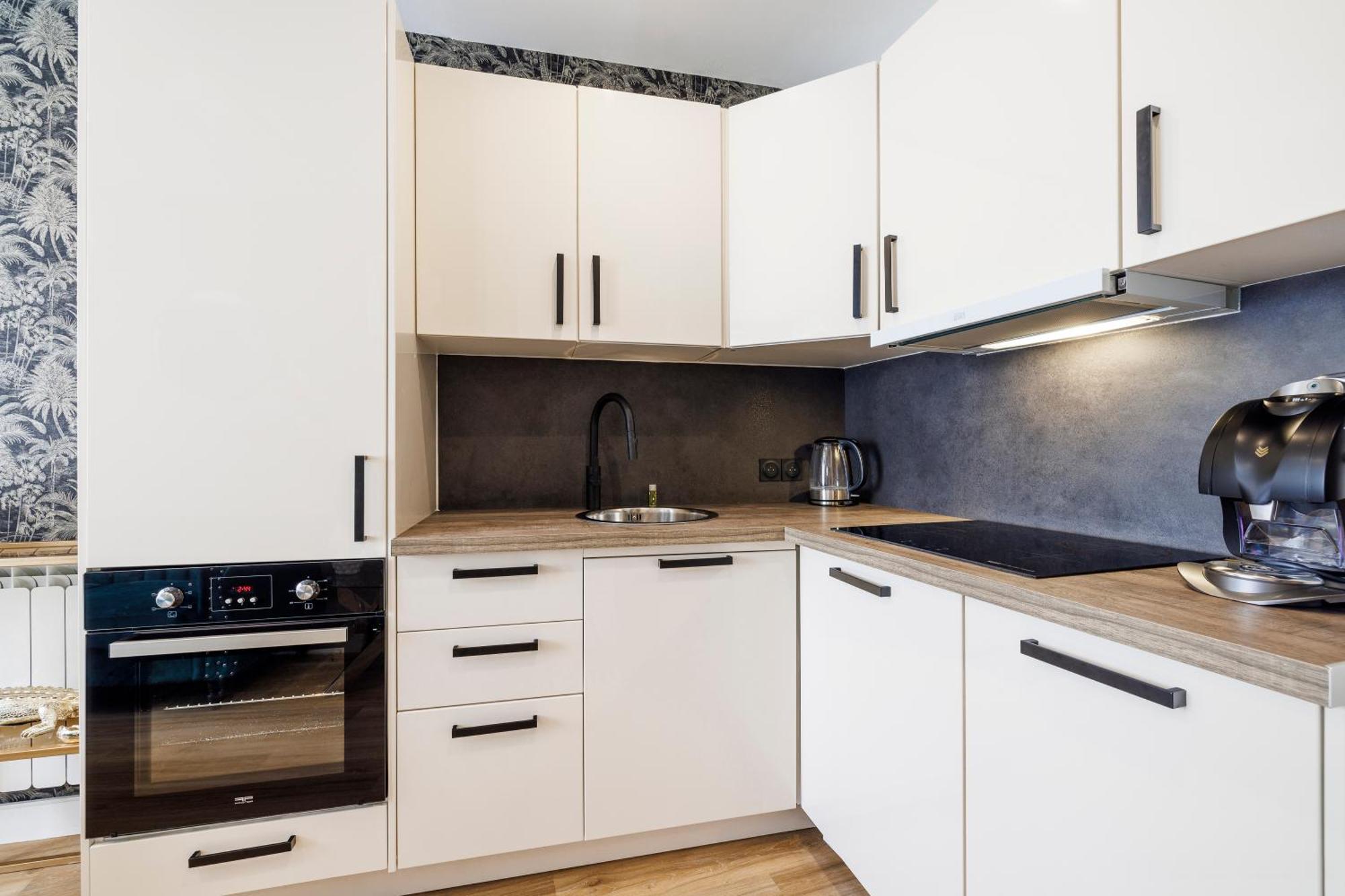 Nice Renting - Offenbach - Luxury Apartment Fully Equipped Center Bagian luar foto