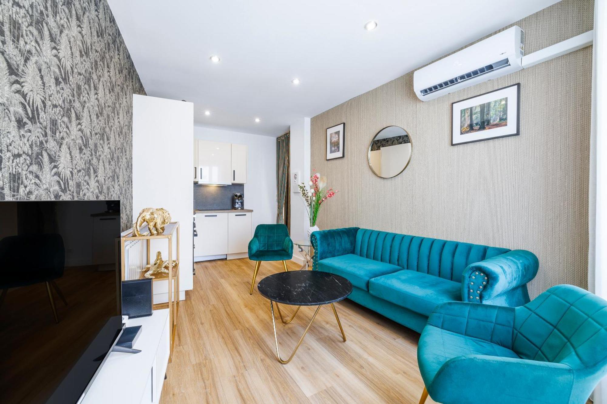 Nice Renting - Offenbach - Luxury Apartment Fully Equipped Center Bagian luar foto