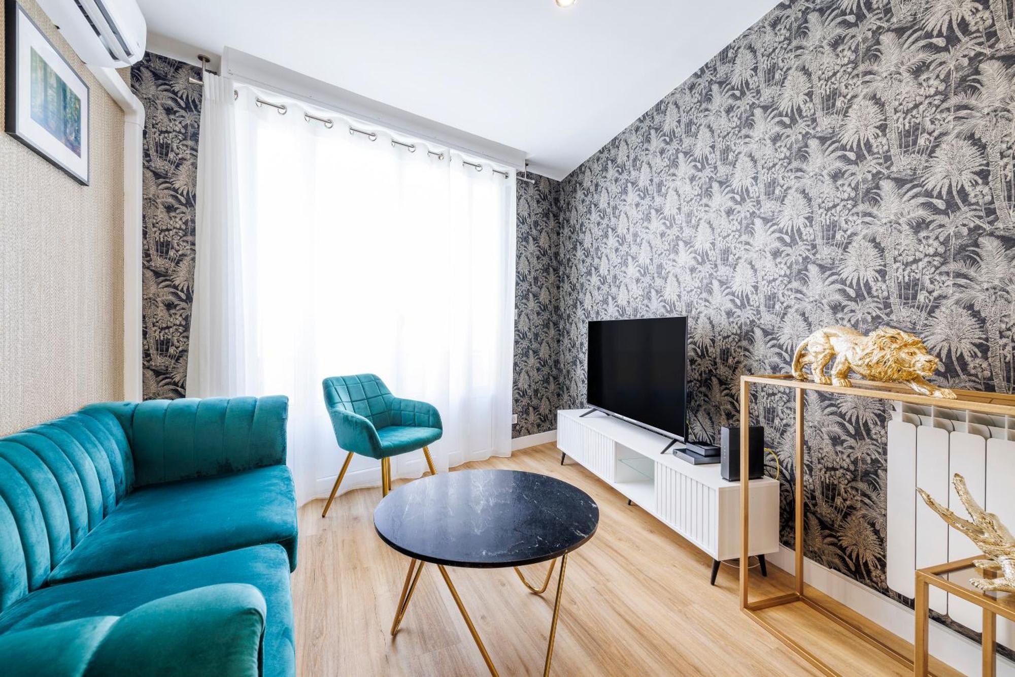 Nice Renting - Offenbach - Luxury Apartment Fully Equipped Center Bagian luar foto
